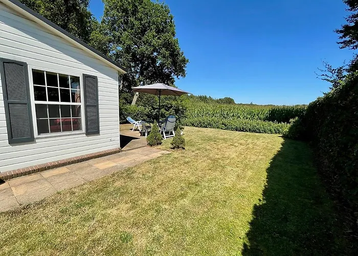 44, Gelegen Nabij De Kampina Met 80 Vennen! * Oisterwijk