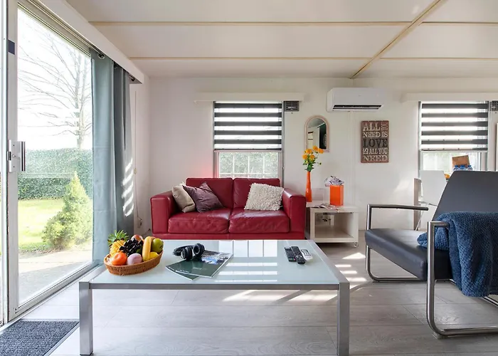 44, Gelegen Nabij De Kampina Met 80 Vennen! Σαλέ